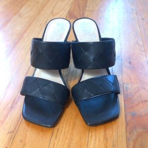 Black Vince Camuto 2" 👠